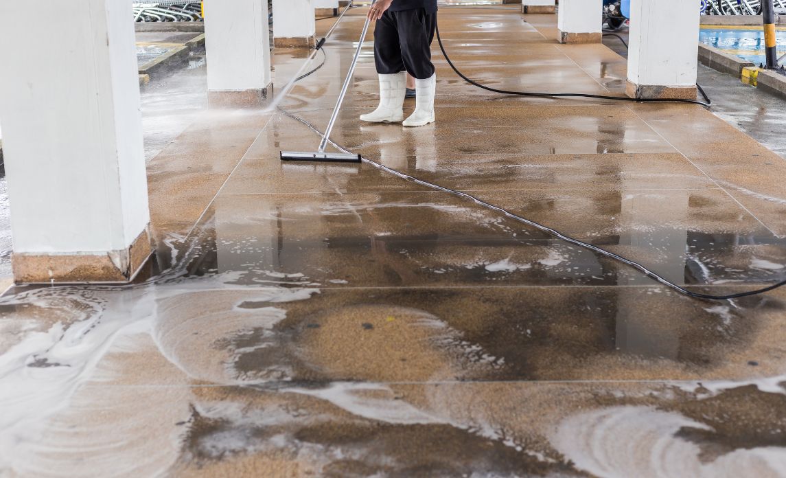 Emergency water removal from commercial floor using extraction equipment in Tampa FL