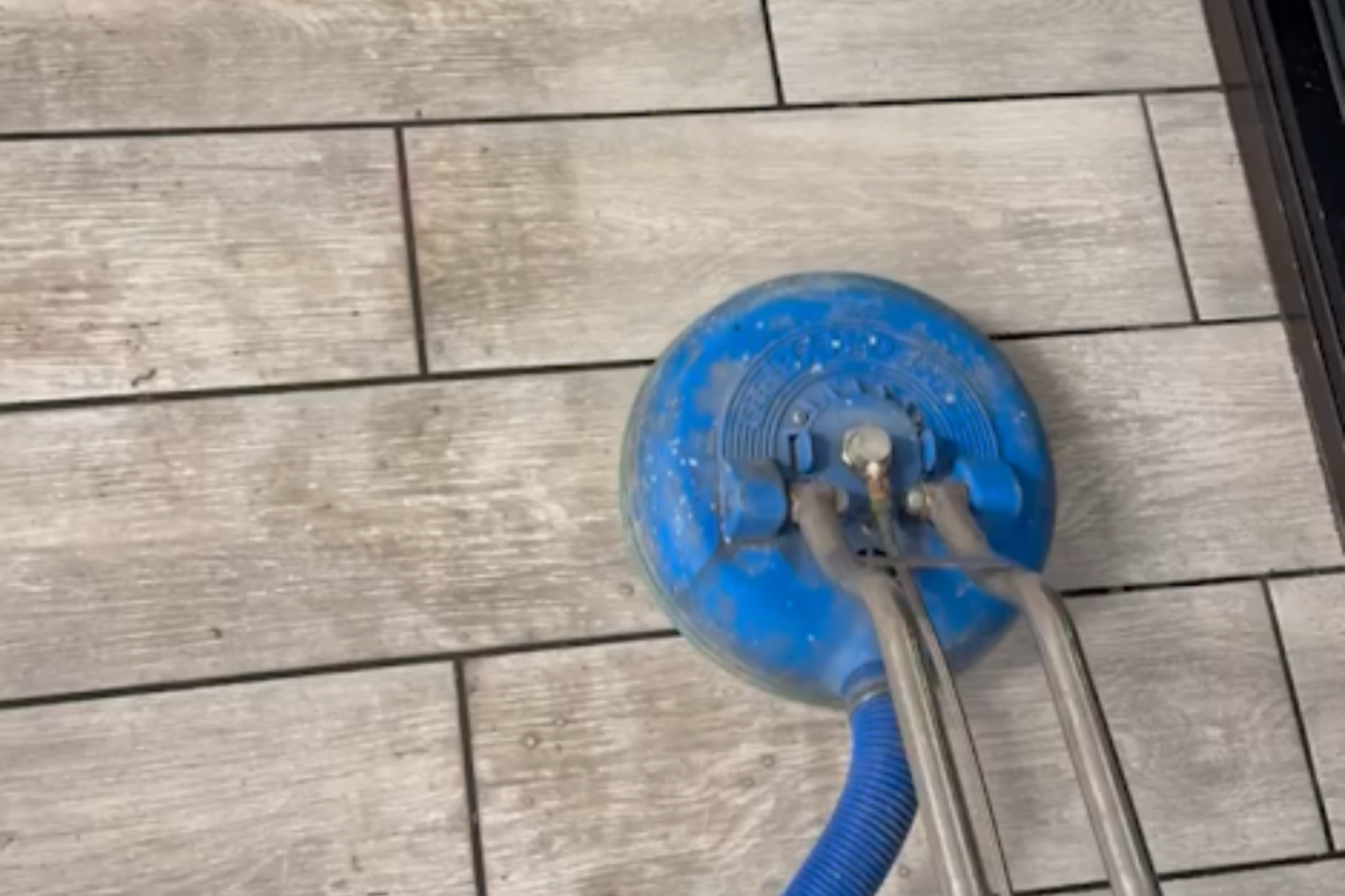 Emergency water removal cleaning from carpet in Tampa FL